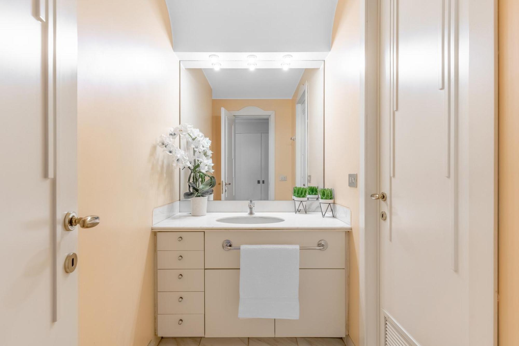 Central Luxurious Apartment Duomo A/C-Wi-Fi Free Mediolan Zewnętrze zdjęcie