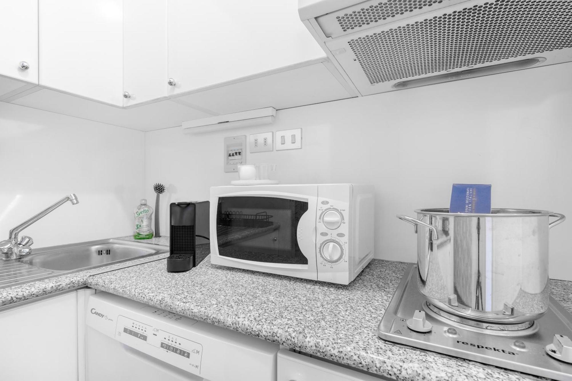 Central Luxurious Apartment Duomo A/C-Wi-Fi Free Mediolan Zewnętrze zdjęcie